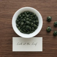 How To Choose High Quality Oolong Tea: A Buyer's Guide